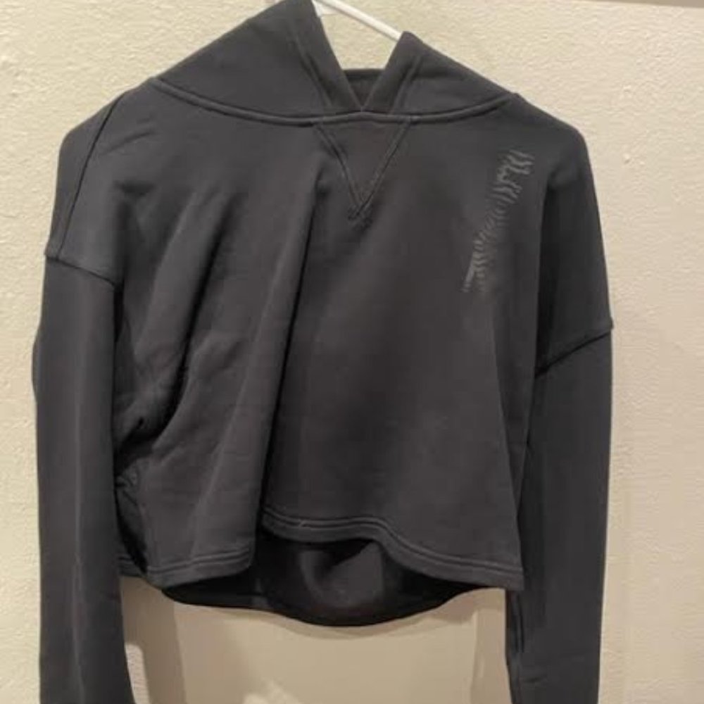 Lululemon Crop top